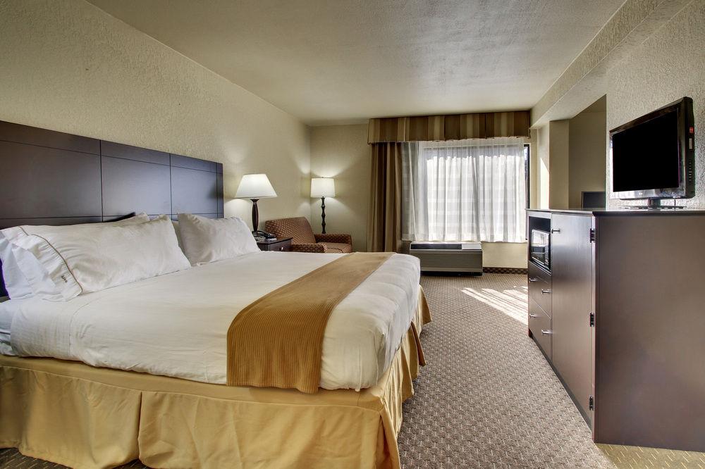 Comfort Inn & Suites Dahlonega University Area Экстерьер фото