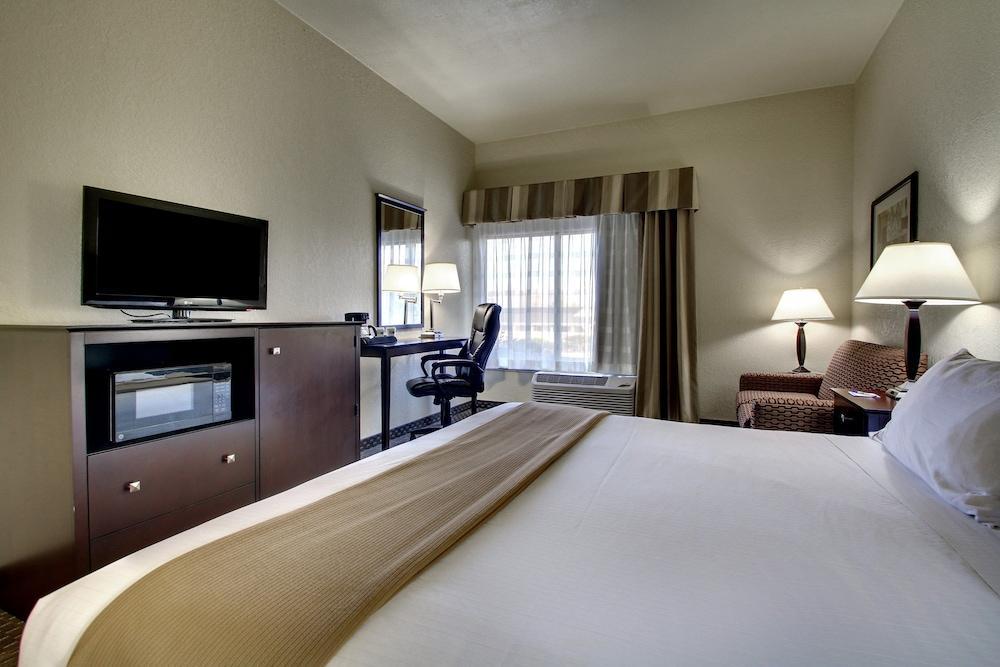 Comfort Inn & Suites Dahlonega University Area Экстерьер фото