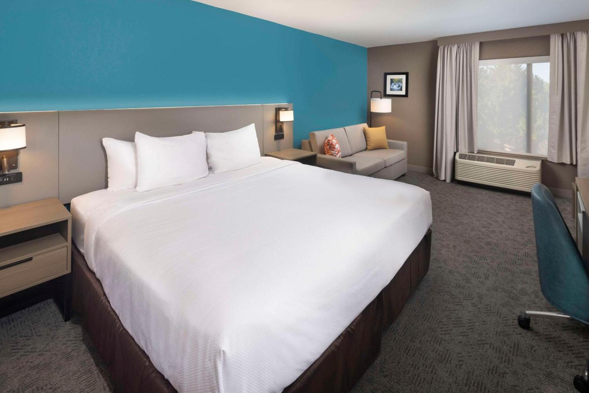 Comfort Inn & Suites Dahlonega University Area Экстерьер фото