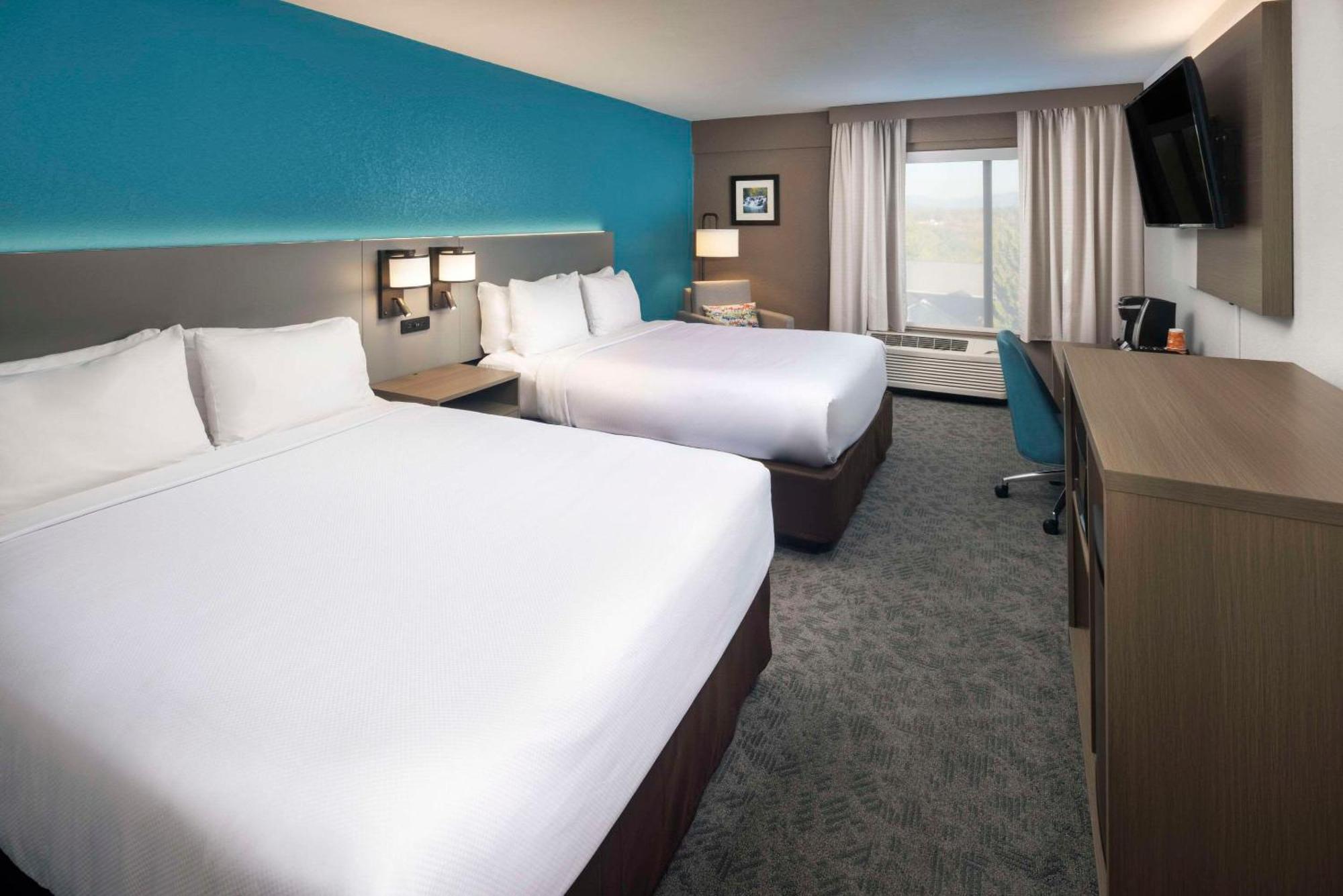 Comfort Inn & Suites Dahlonega University Area Экстерьер фото